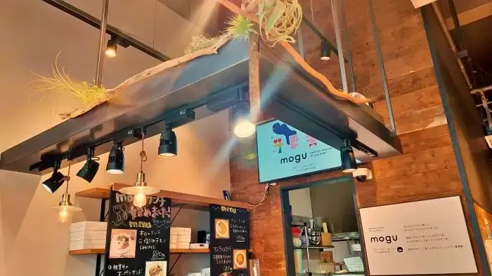 Mogu : cheesecakes et riz au chaudron de cuivre, à trois minutes de la gare de Wakayama